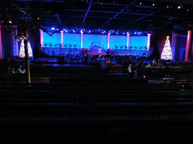 Day 5, Part 2: Candlelight Processional & Dinner on the Set of Lights ...