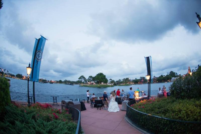 photo UK Lochside.jpg