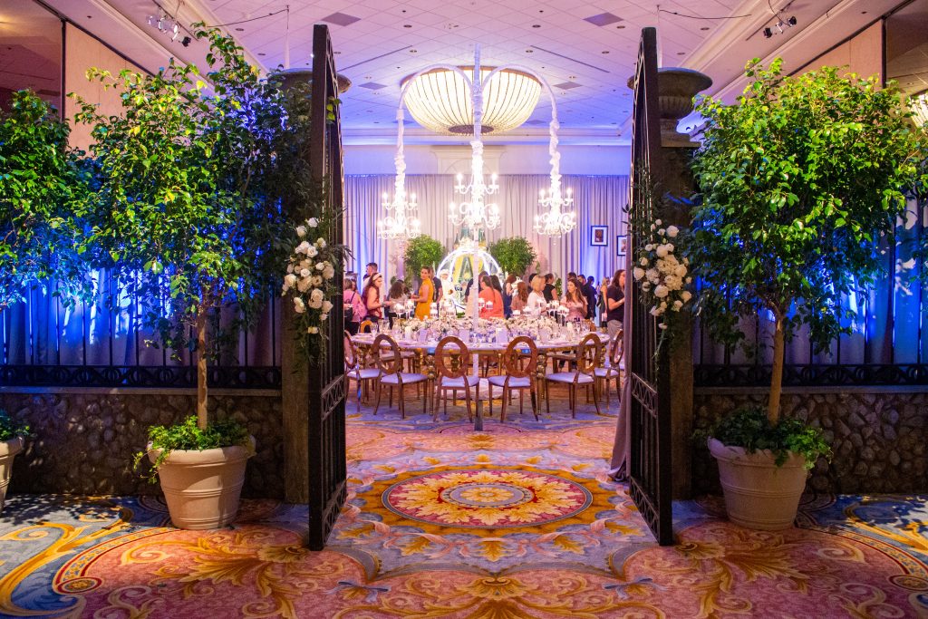 Disney Wedding-hidden Mickey Bouquets-fairy Tale Reception